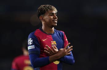 اجتماع عاجل في برشلونة لحسم مستقبل الصاعد لامين يامال