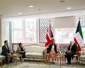 وزيرة المالية تبحث مع السفيرة البريطانية ورئيس إيرباص لأفريقيا والشرق الأوسط سبل التعاون الاقتصادي