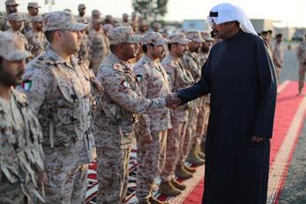 وزير الدفاع ووزير الداخلية بالإنابة يقوم بزيارة قوة واجب مبارك بمناسبة شهر رمضان