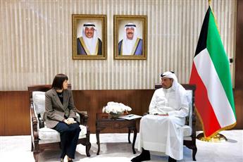 وزير الخارجية يلتقي بسفير الولايات المتحدة لدى الكويت