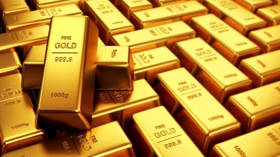 الذهب يسجل مستوى قياسياً جديداً مع تزايد الإقبال على الملاذات الآمنة