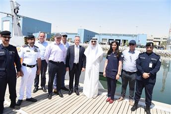 النائب الأول يدشن تشغيل القوارب البحرية المسيرة