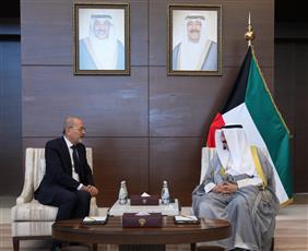 سمو رئيس الوزراء يستقبل نائب رئيس الوزراء ووزير الخارجية الأردني