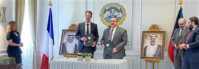 وزير الصحة يوقع مذكرات تفاهم مع 5 مؤسسات طبية فرنسية كبيرة في باريس