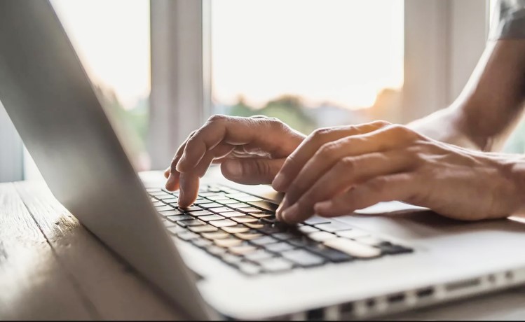 ولاية أسترالية تعتزم تشريع العمل من المنزل