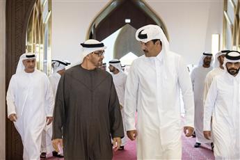 رئيس الإمارات يصل إلى الدوحة في زيارة أخوية
