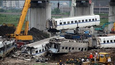 11 وفاة في أسوأ حادث قطار بالصين منذ 10 سنوات