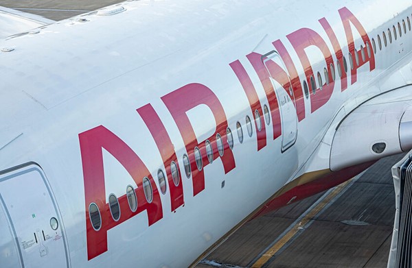 هبوط اضطراري لطائرة بوينغ تابعة لـ”إير إنديا” الهندية بسبب خلل فني