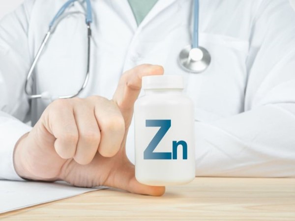 مخاطر وآثار جانبية لتناول مكملات الزنك لفترات طويلة