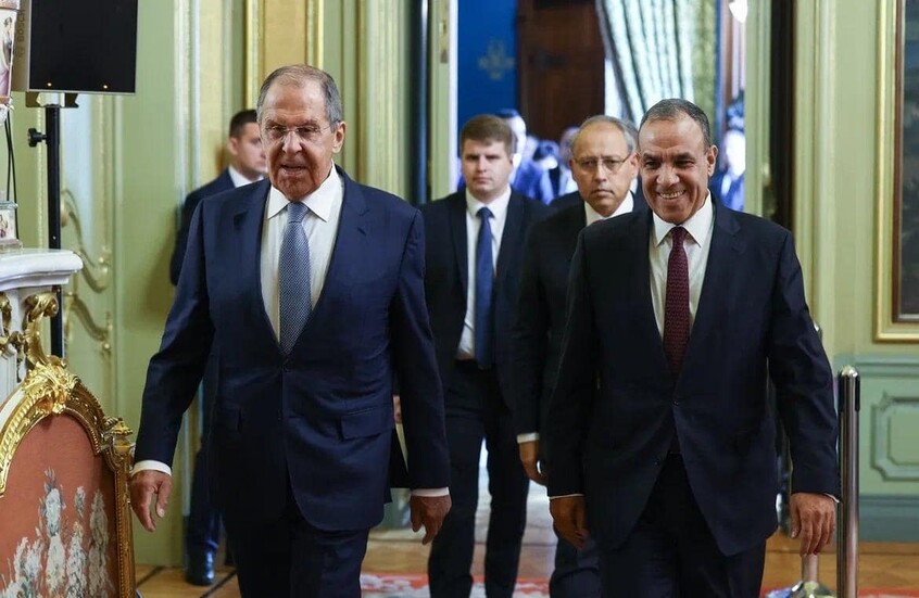 لافروف يعلن الاستعداد لتوسيع حركة الطيران بين مصر وروسيا 