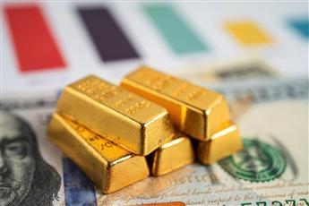 أسعار الذهب تصل إلى مستويات قياسية وتبلغ 4415 دولاراً للأونصة