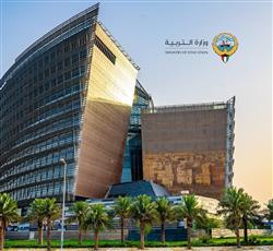 طلبة المرحلة المتوسطة ينهون اختبارات منتصف العام 