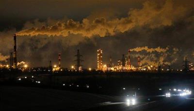 أوكرانيا تضرب مصفاة نفط روسية