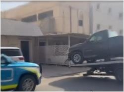 رصد مركبة ارتكب قائدها مخالفة رعونة جسيمة عرّضت سلامة مستخدمي الطريق للخطر