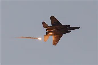 البنتاغون: بوينغ تسلم الاحتلال مقاتلات إف-15 بـ8.6 مليار دولار