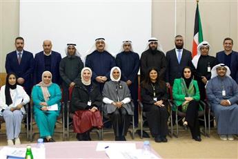 العوضي يترأس اجتماعاً موسعاً مع إدارة مركز الكويت لمكافحة السرطان