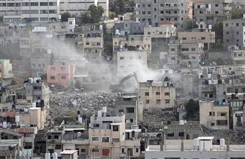 الاحتلال الإسرائيلي يواصل هدم المنازل في مخيم نور شمس شمال الضفة الغربية 