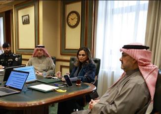 محافظ العاصمة يعقد اجتماعاً مع رؤساء اللجان في مجلس محافظة العاصمة