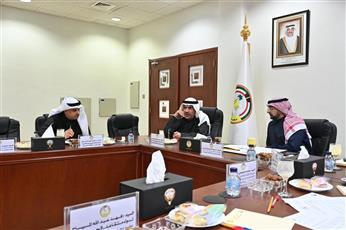 لجنة الصحة والتعليم والتنمية المجتمعية تعقد اجتماعها الدوري بحضور محافظ الجهراء