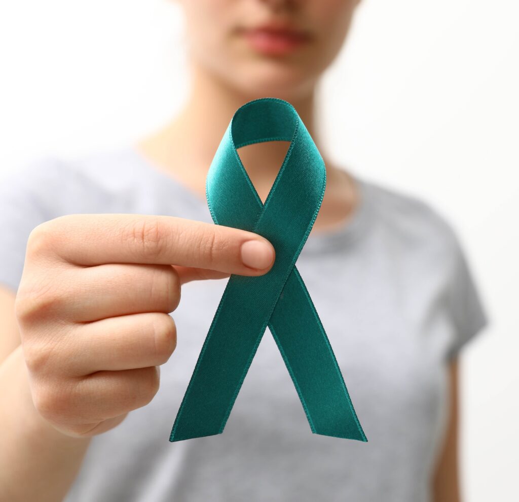 لماذا يحدث سرطان عنق الرحم؟.. الأسباب وعوامل الخطر مع الدكتورة شهد محمود 