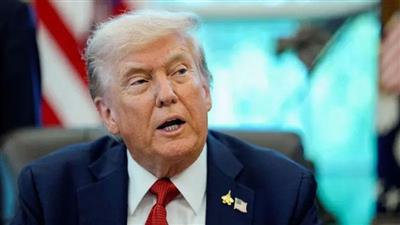 ترامب يؤكد إجراء مفاوضات مع إيران ويشير إلى اقتراب أسطول أميركي من المنطقة