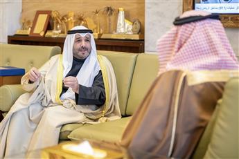 سفيرنا لدى السعودية يبحث مع أمير منطقة الرياض العلاقات الثنائية الوطيدة والمتجذرة