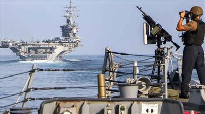 أمريكا تحذر السفن التجارية من مخاطر المرور عبر مضيق هرمز وخليج عمان