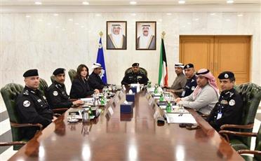 المجلس الأعلى للمرور يناقش تطوير النقل الذكي وتنظيم المطبات ويشدد على تنفيذ التوصيات