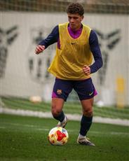 عقبات مالية وبيروقراطية تؤجل ظهور حمزة عبدالكريم مع برشلونة