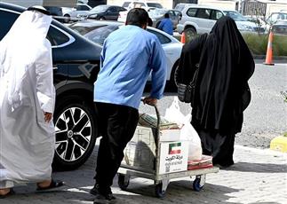 الهلال الأحمر الكويتي يوزع 2000 سلة رمضانية على الأسر المحتاجة