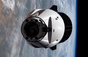 مركبة Dragon تصل إلى الأرض قادمة من المحطة الفضائية