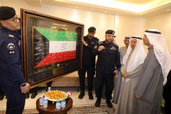 وزارة الداخلية تكرم اسرة الشهيد العميد سعود نصار الخمسان