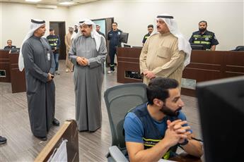 سمو رئيس الوزراء تفقد إدارة الطوارئ الطبية