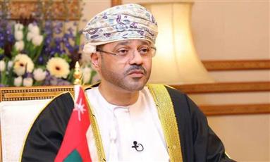 وزير الخارجية العماني: نعمل على ضمان عبور آمن للسفن عبر مضيق هرمز
