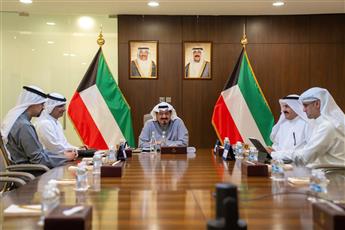 رئيس الوزراء يترأس اجتماعا لمناقشة آخر التطورات الاقتصادية وانعكاساتها خلال الأزمة الراهنة