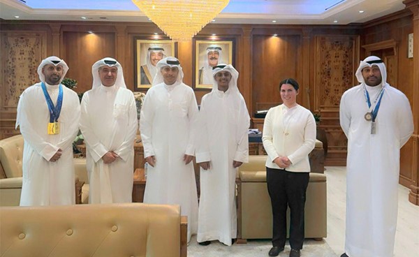 وزير الشباب والرياضة يستقبل أمين سر النادي البحري الرياضي وعدداً من أبطال الرياضات البحرية 