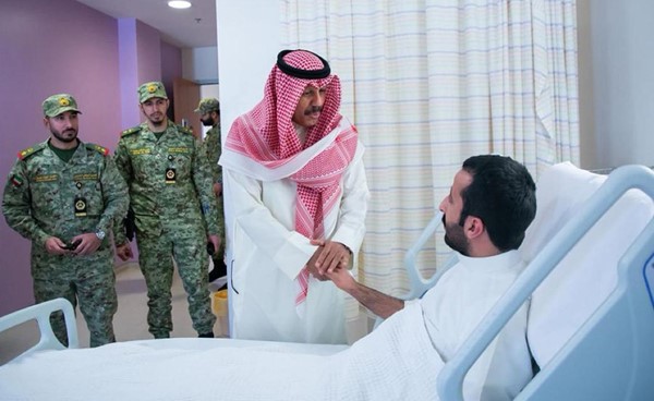 فيصل النواف زار مصابي الواجب من منتسبي «الحرس الوطني»: تفانوا في أداء واجبهم الوطني