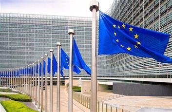 الاتحاد الأوروبي يضاعف الرسوم على واردات الصلب