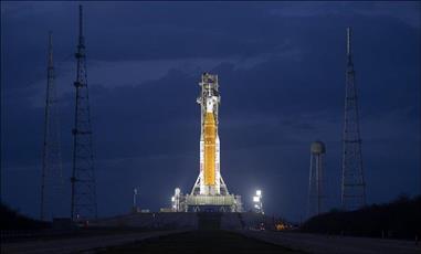 ناسا ترسل مركبة فضائية مأهولة إلى القمر لأول مرة منذ 54 عاماً