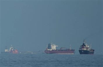 نيويورك تايمز: إيران عاجزة عن فتح مضيق هرمز بالكامل