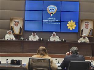 رئيس الطيران المدني يبحث مع سفراء الاتحاد الأوروبي أوضاع مطار الكويت الدولي جراء العدوان الإيراني وتحديات القطاع