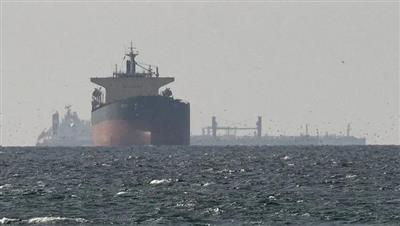 وكالة تسنيم: ناقلة نفط عملاقة معاقبة أمريكياً تعبر مضيق هرمز