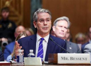 الولايات المتحدة تجمد 344 مليون دولار من العملات المشفرة الإيرانية