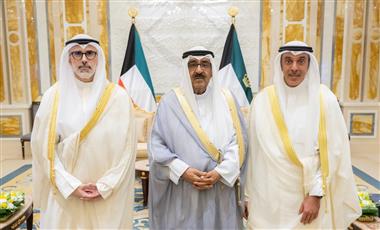 سمو الأمير يستقبل وزير الخارجية ونائبه