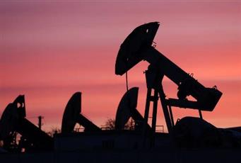 النفط يصعد وسط تقارير عن عزم أمريكا تمديد السيطرة البحرية على إيران