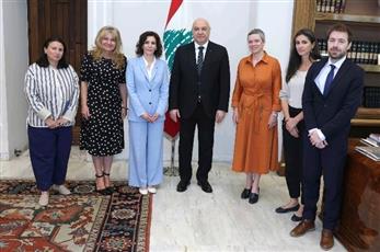 الرئيس اللبناني يؤكد تمسك بلاده بإيقاف إطلاق النار للانطلاق بمفاوضات مع الاحتلال الإسرائيلي