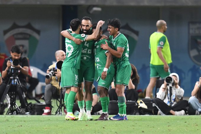 عاجل – #العربي يكتسح #الكويت بثلاثية نظيفة ويُعانق لقب كأس ولي العهد للمرة العاشرة في تاريخه