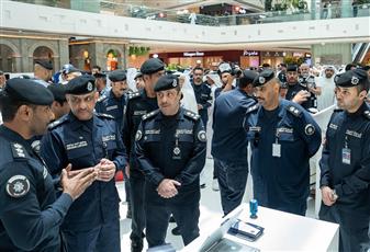 وكيل الداخلية يفتتح معرض كن واعيا لتعزيز الوعي الأمني والتعريف بخدمات الوزارة