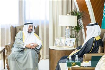 سفير الكويت لدى السعودية وأمير المنطقة الشرقية يبحثان تعزيز علاقات التعاون