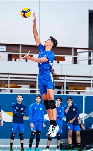 «الطائرة» يحتفي بأزرق الناشئين اليوم